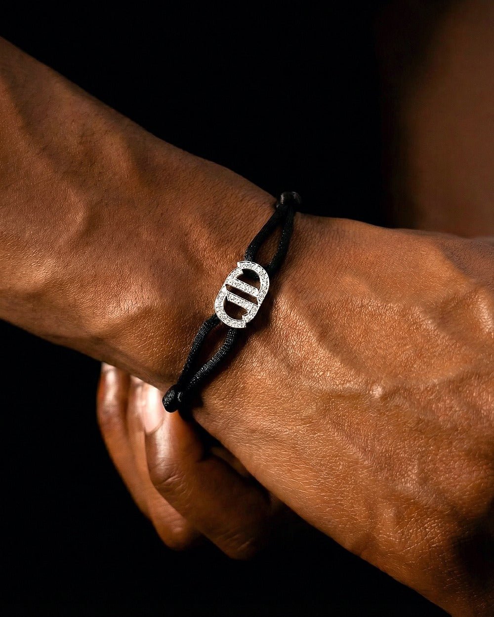 MOISSANITE INFINITY CORD BRACELET. - Drippy Amsterdam