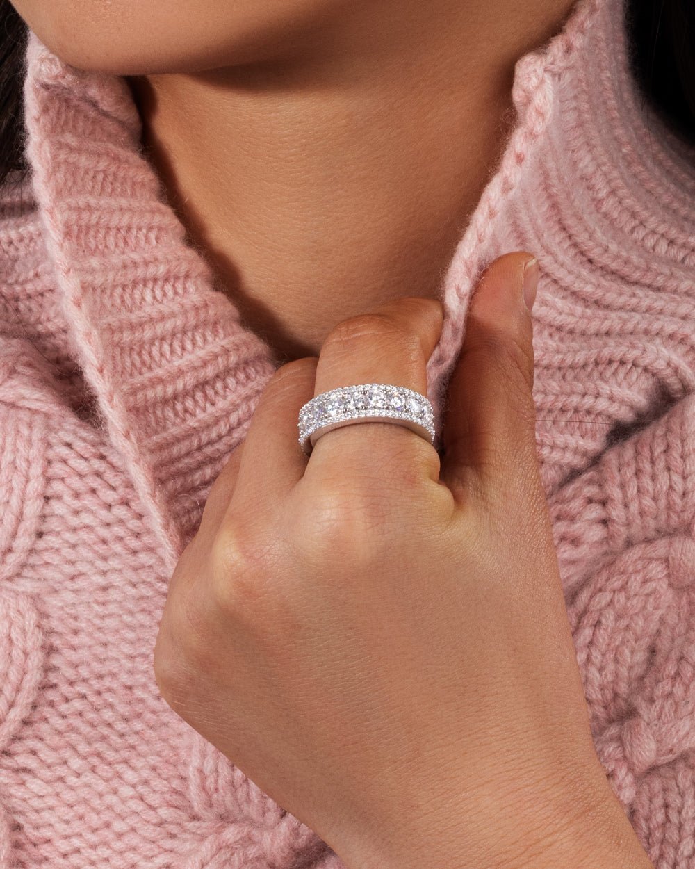 MOISSANITE ICED BAND RING. - WHITE GOLD - Drippy Amsterdam