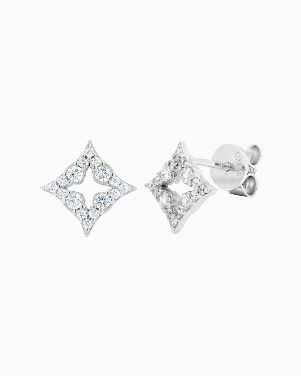 MOISSANITE STAR MOTIF OHRRINGE.