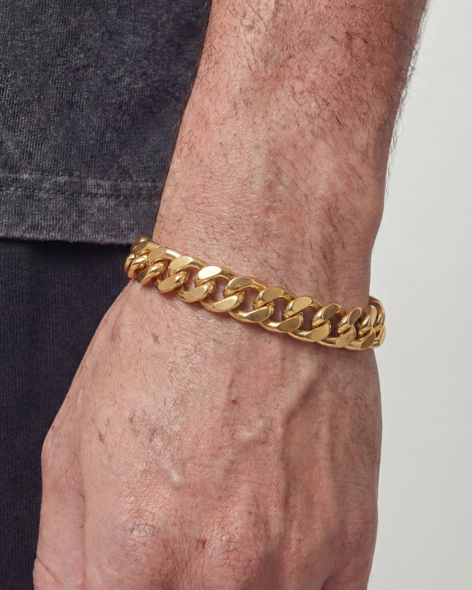 CLEAN CUBANA BRACELET. - 12MM GOLD - Drippy Amsterdam