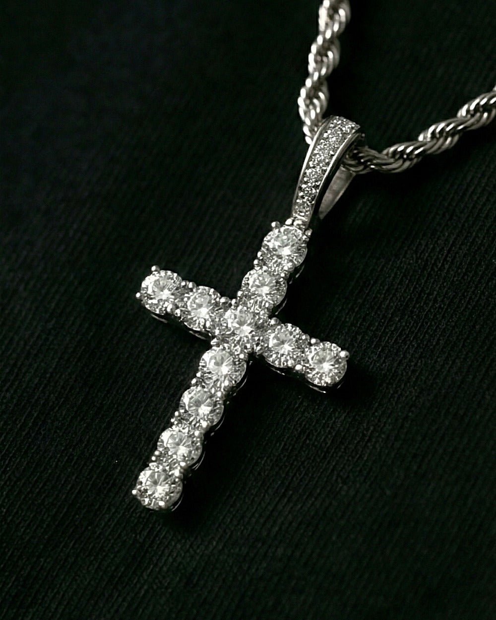 CROSS PIECE PENDANT. - Drippy Amsterdam