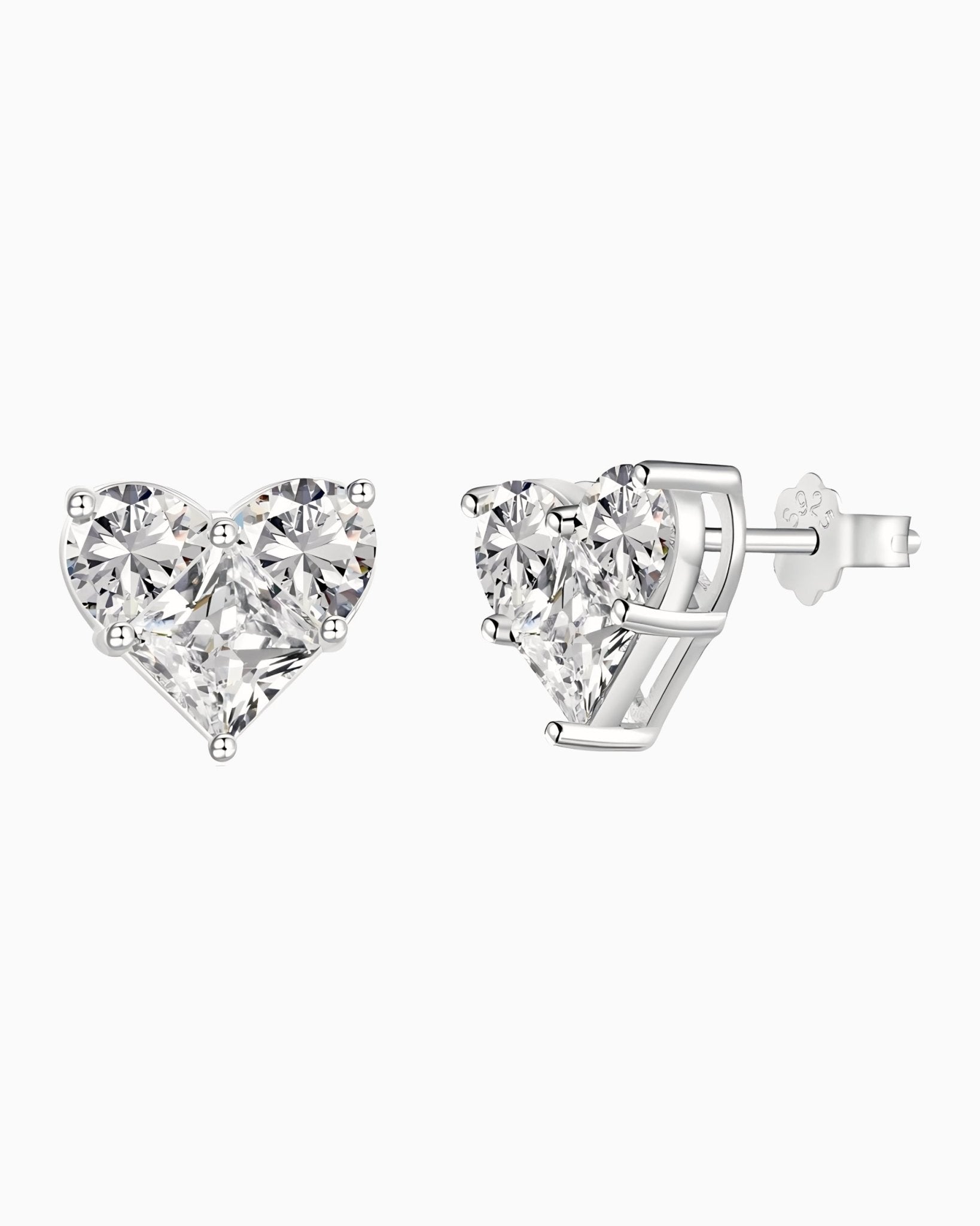 DAZZLING HEART STUDS. - Drippy Amsterdam