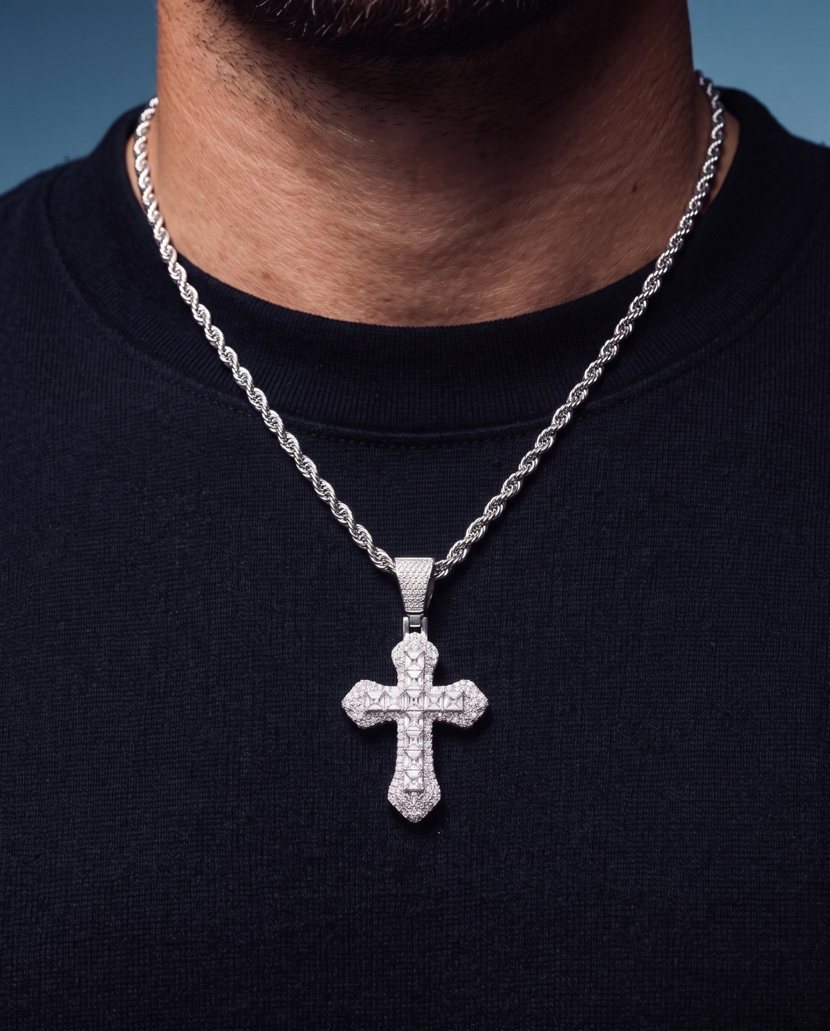 FROSTY CROSS PENDANT. - 925