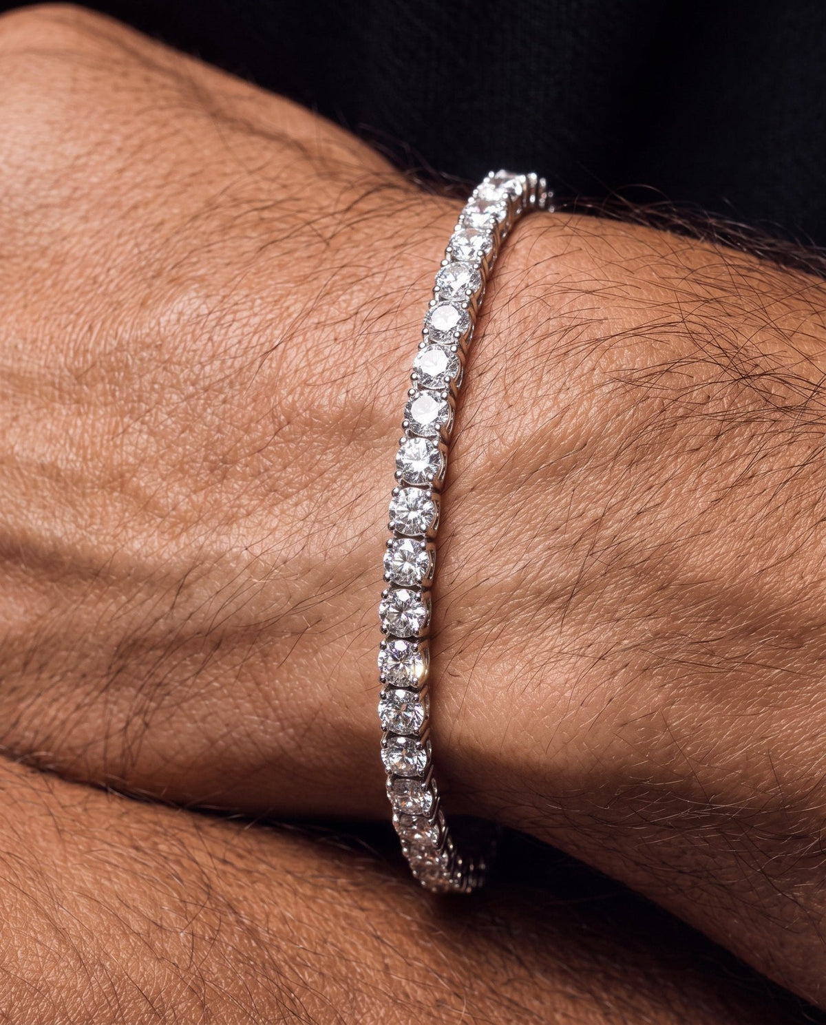 3mm white gold Tennisboy bracelet worn on the wrist