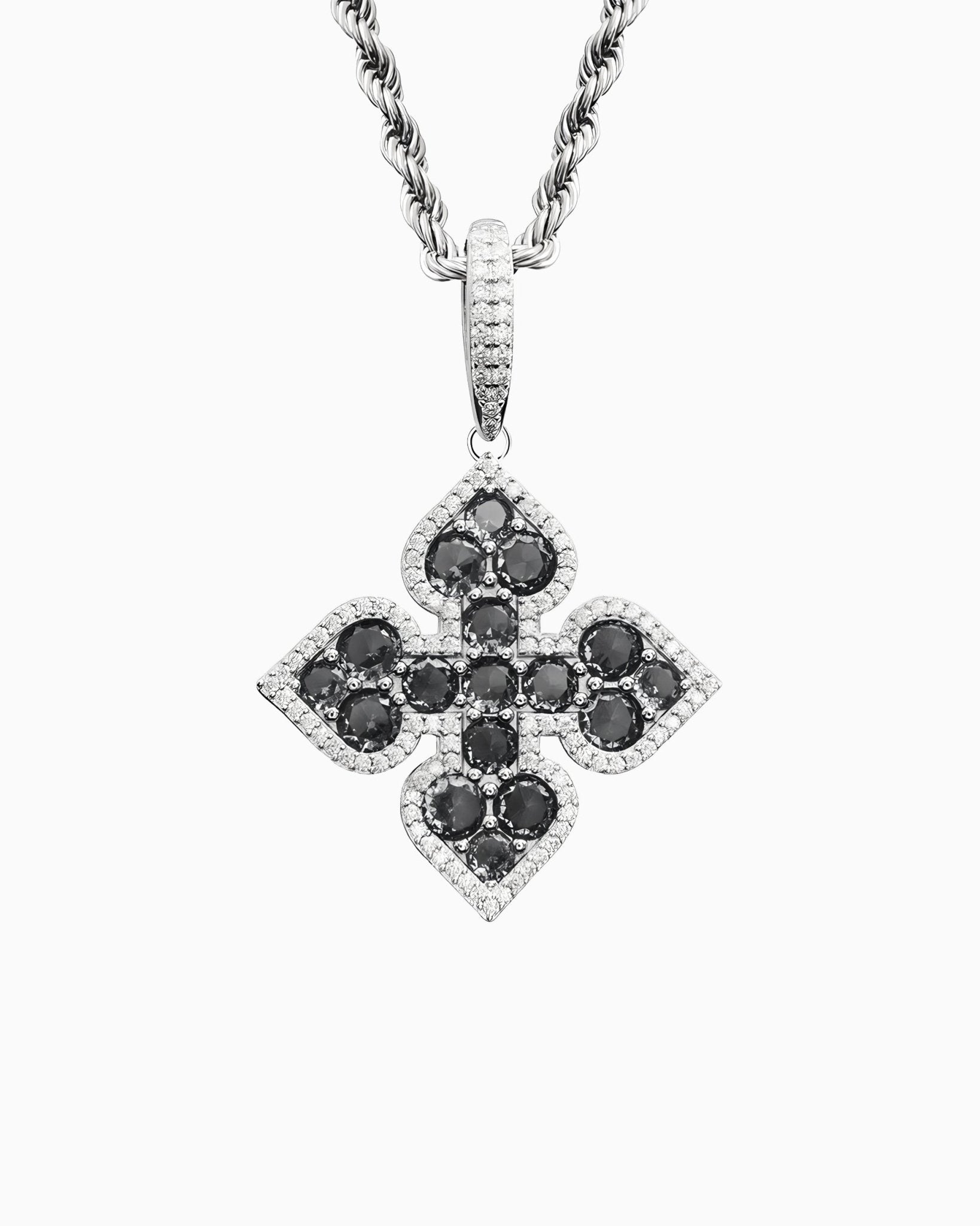 MOISSANITE BLACK CLOVER PENDANT. - Drippy Amsterdam