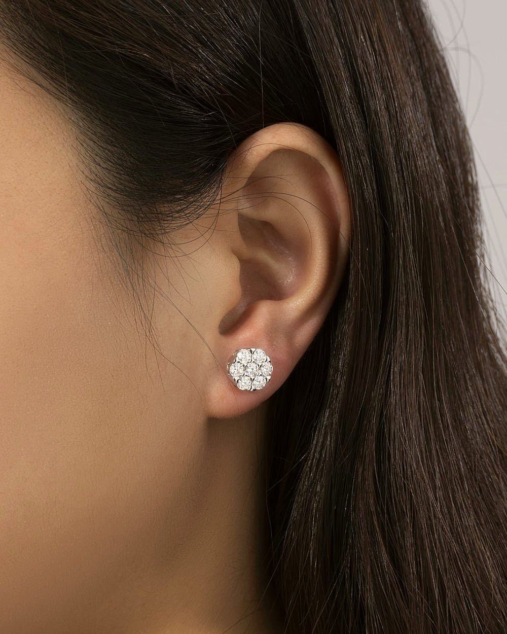 MOISSANITE CLUSTER EARRINGS. - WHITE GOLD - Drippy Amsterdam