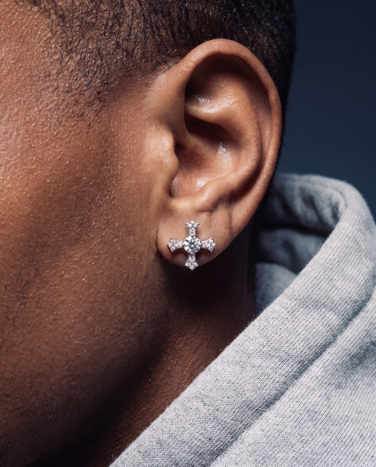 MOISSANITE CROSSWIRE STUDS.