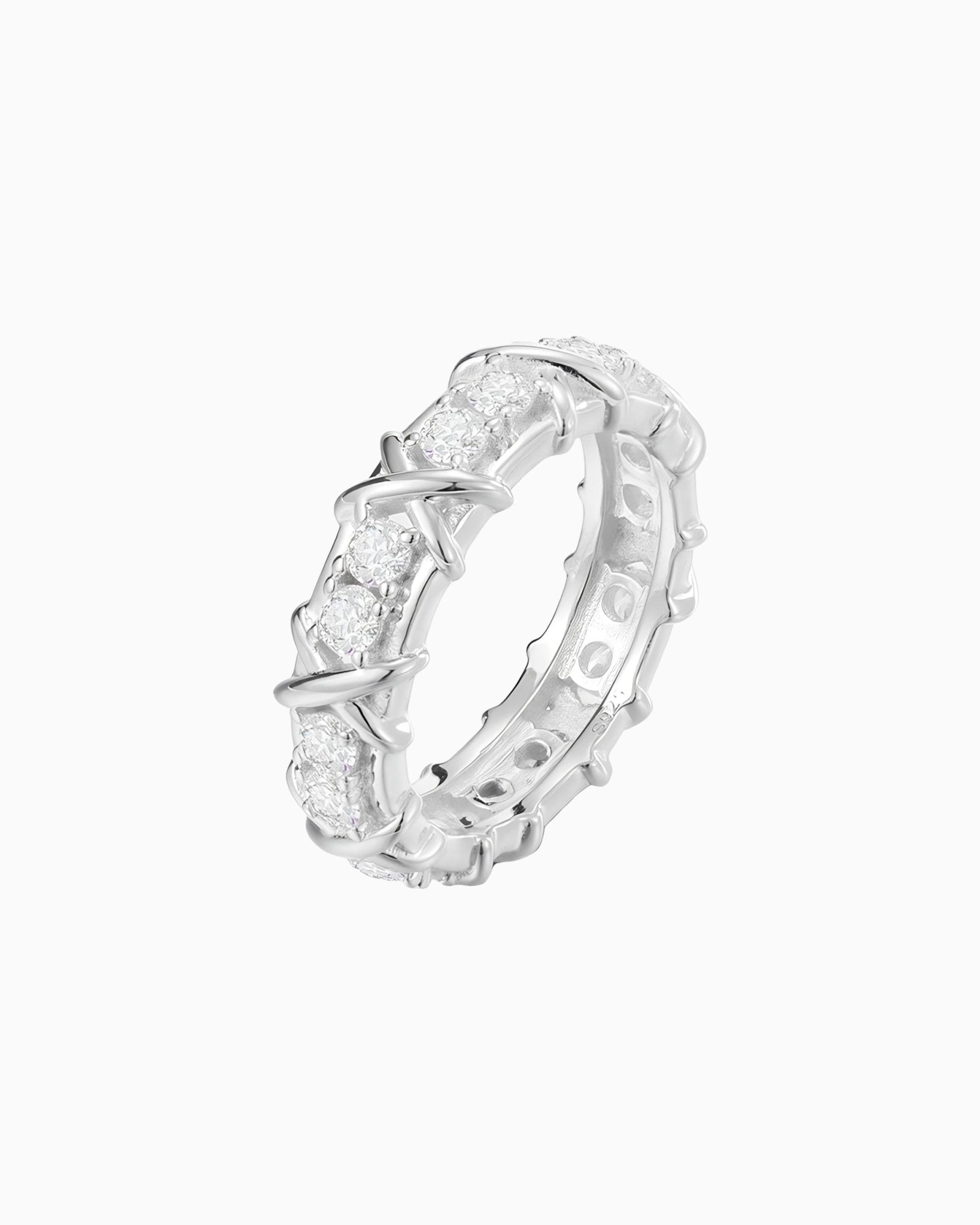 MOISSANITE ETERNITY X RING. - Drippy Amsterdam