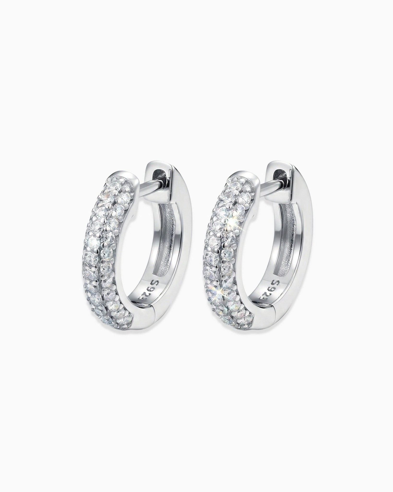 MOISSANITE FROSTY HOOPS EARRINGS. - Drippy Amsterdam