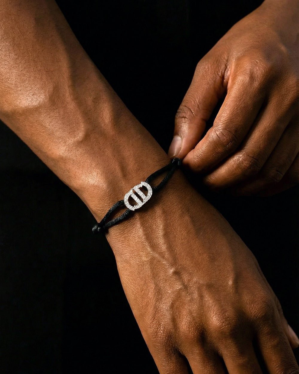 MOISSANITE INFINITY CORD BRACELET. - Drippy Amsterdam