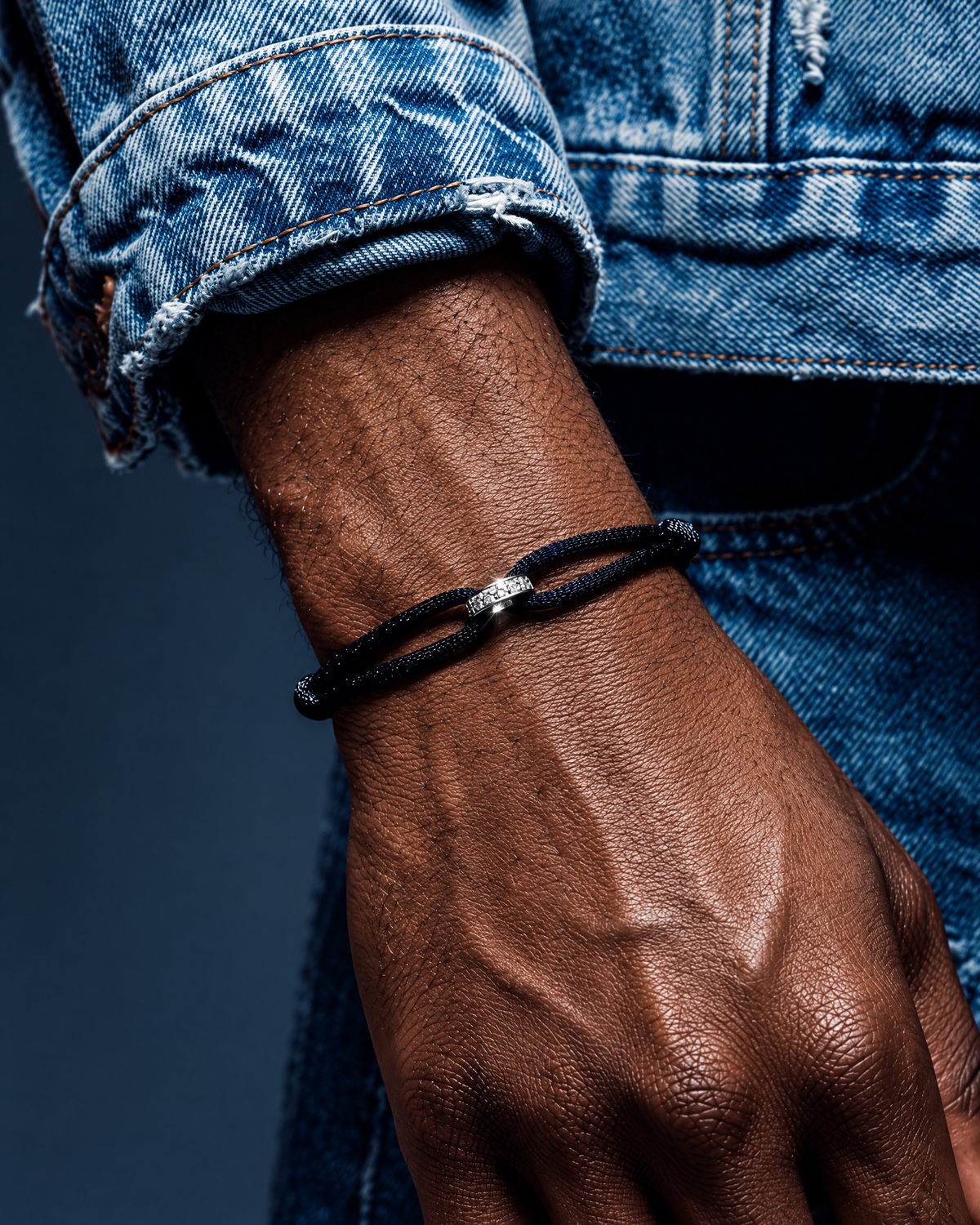 MOISSANITE INFINITY RING CORD BRACELET. - Drippy Amsterdam