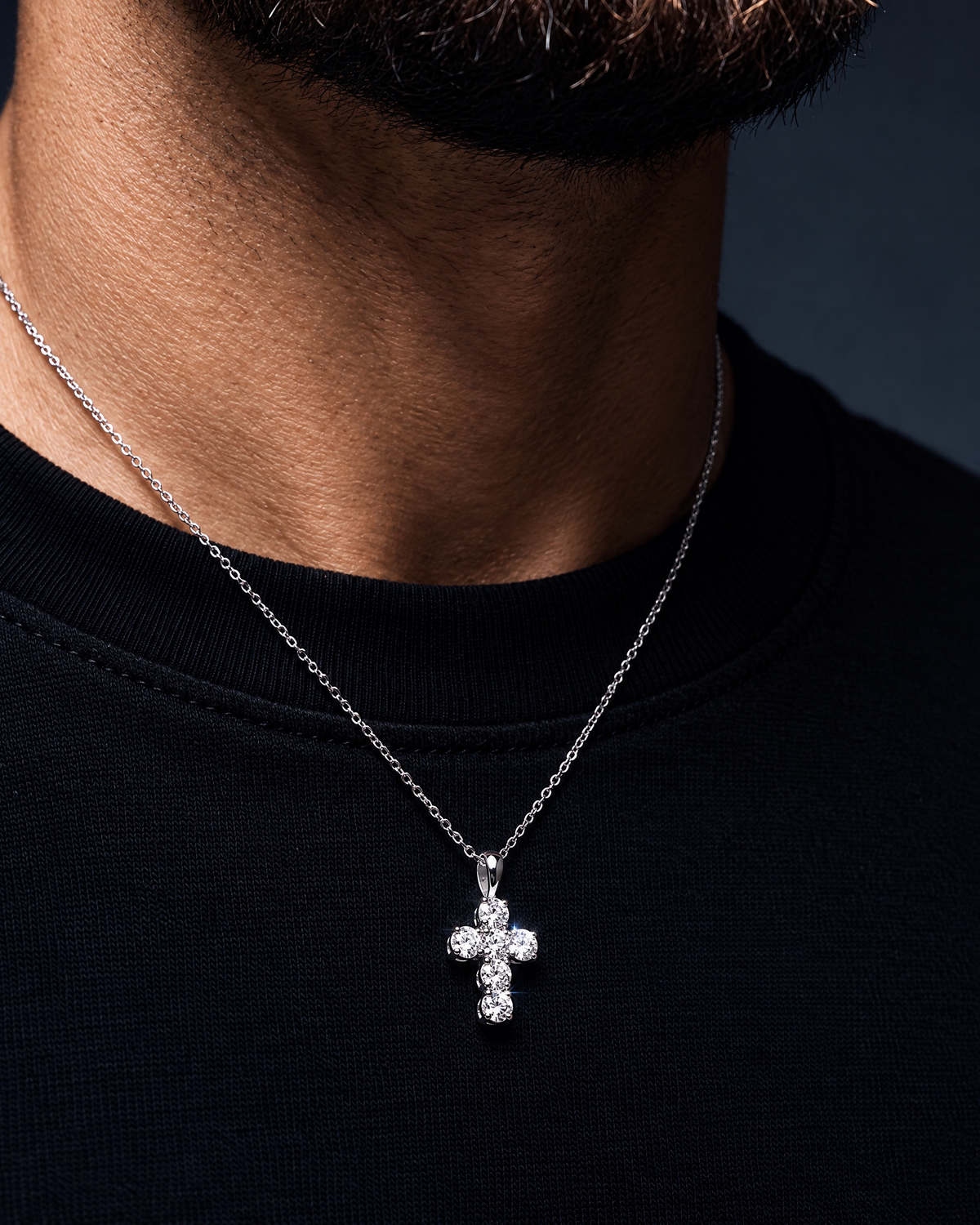 MOISSANITE MICRO CROSS PENDANT. - Drippy Amsterdam