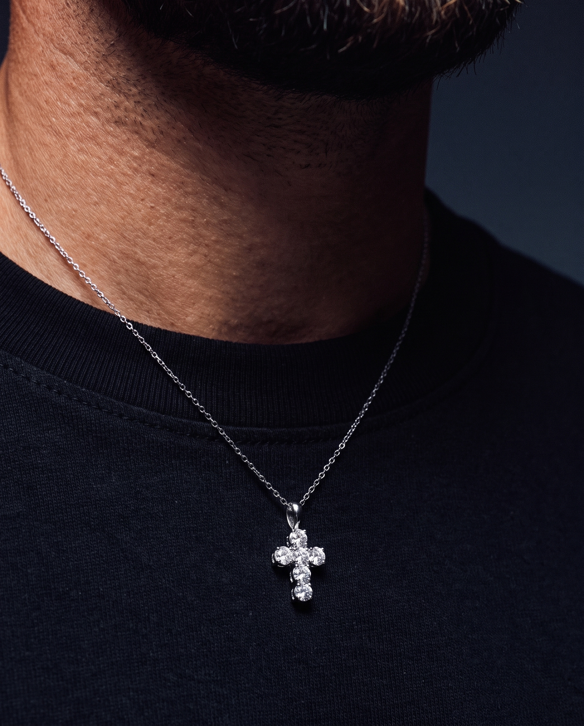 MOISSANITE MICRO CROSS PENDANT.