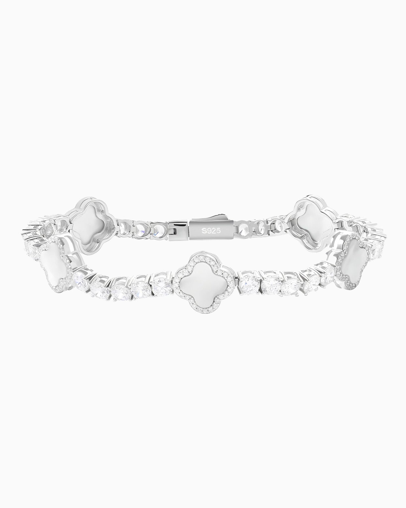 MOISSANITE PEARL CLOVERS BRACELET. - Drippy Amsterdam