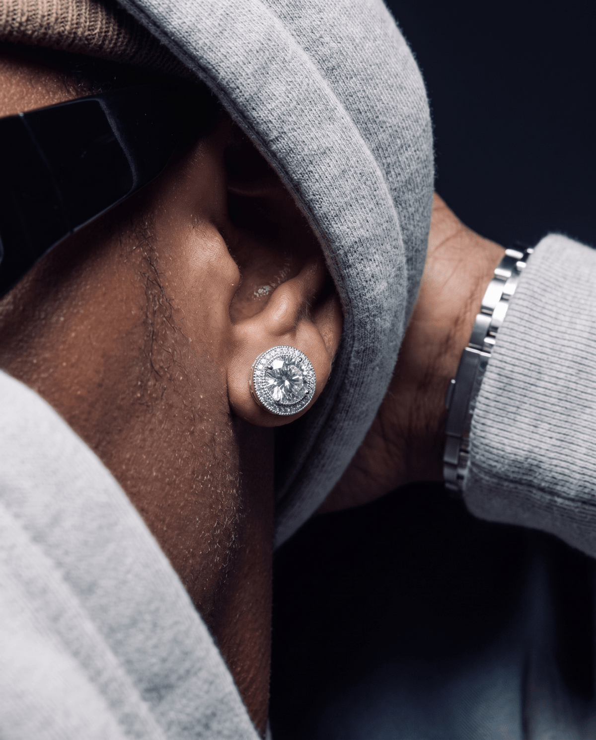 MOISSANITE POPPIN STUDS. - Drippy Amsterdam