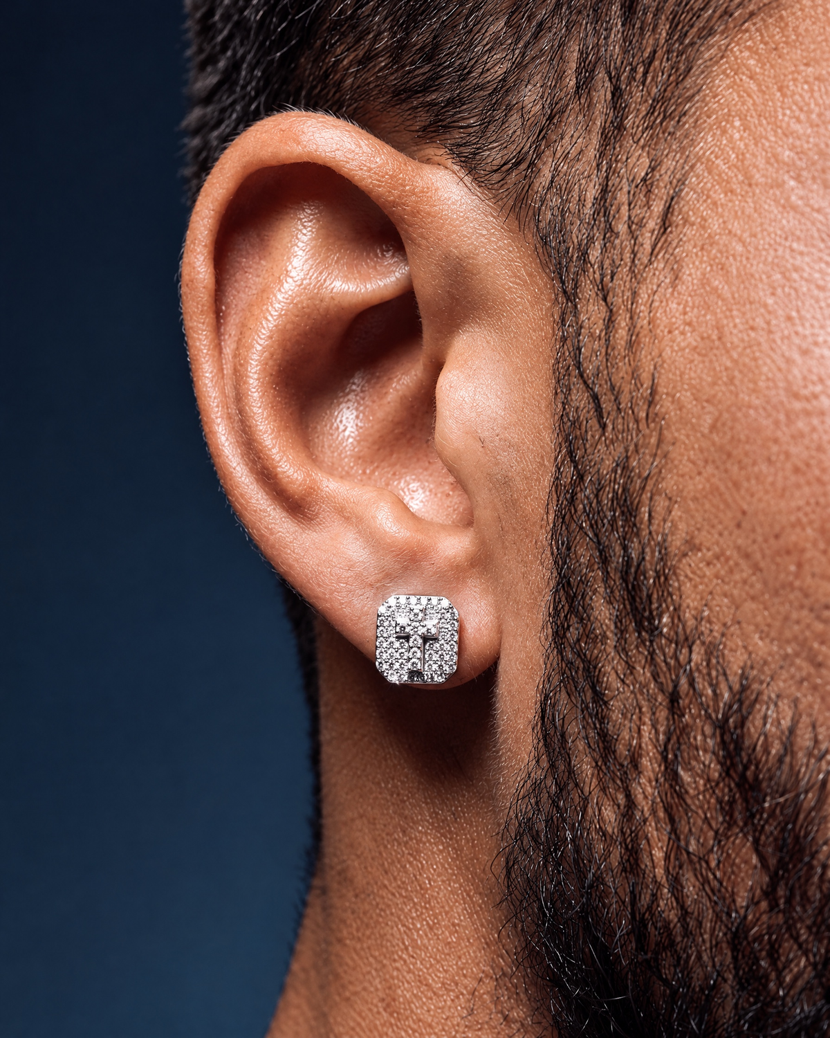 MOISSANITE SQUARE CROSS STUDS. - Drippy Amsterdam