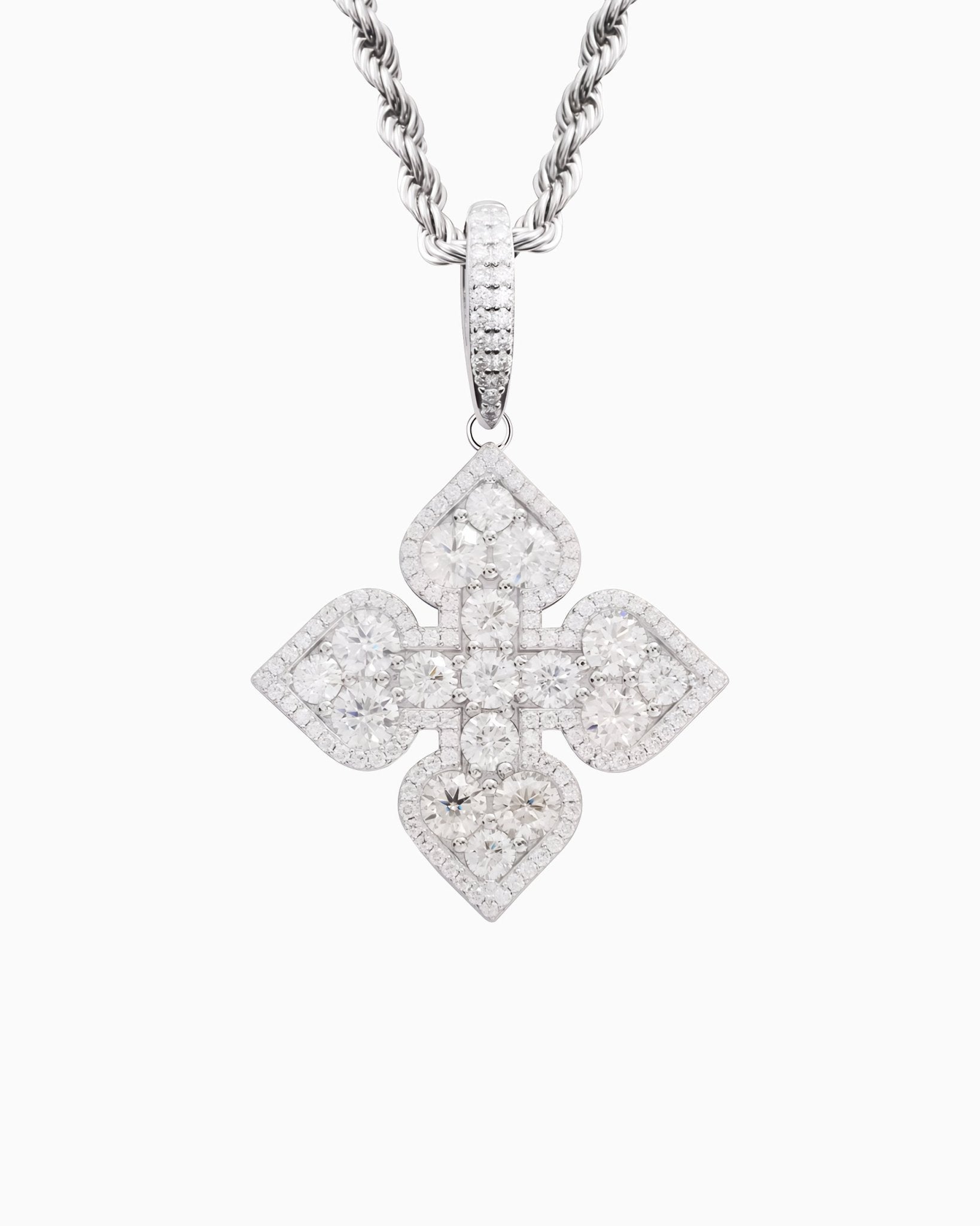 MOISSANITE WHITE CLOVER PENDANT. - Drippy Amsterdam