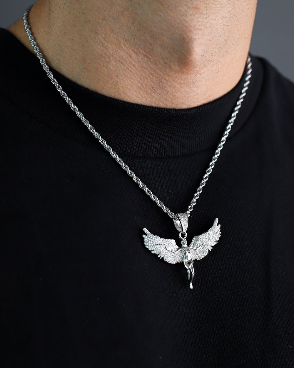 ICED ANGEL WINGS PENDANT. - WHITE GOLD - Drippy Amsterdam